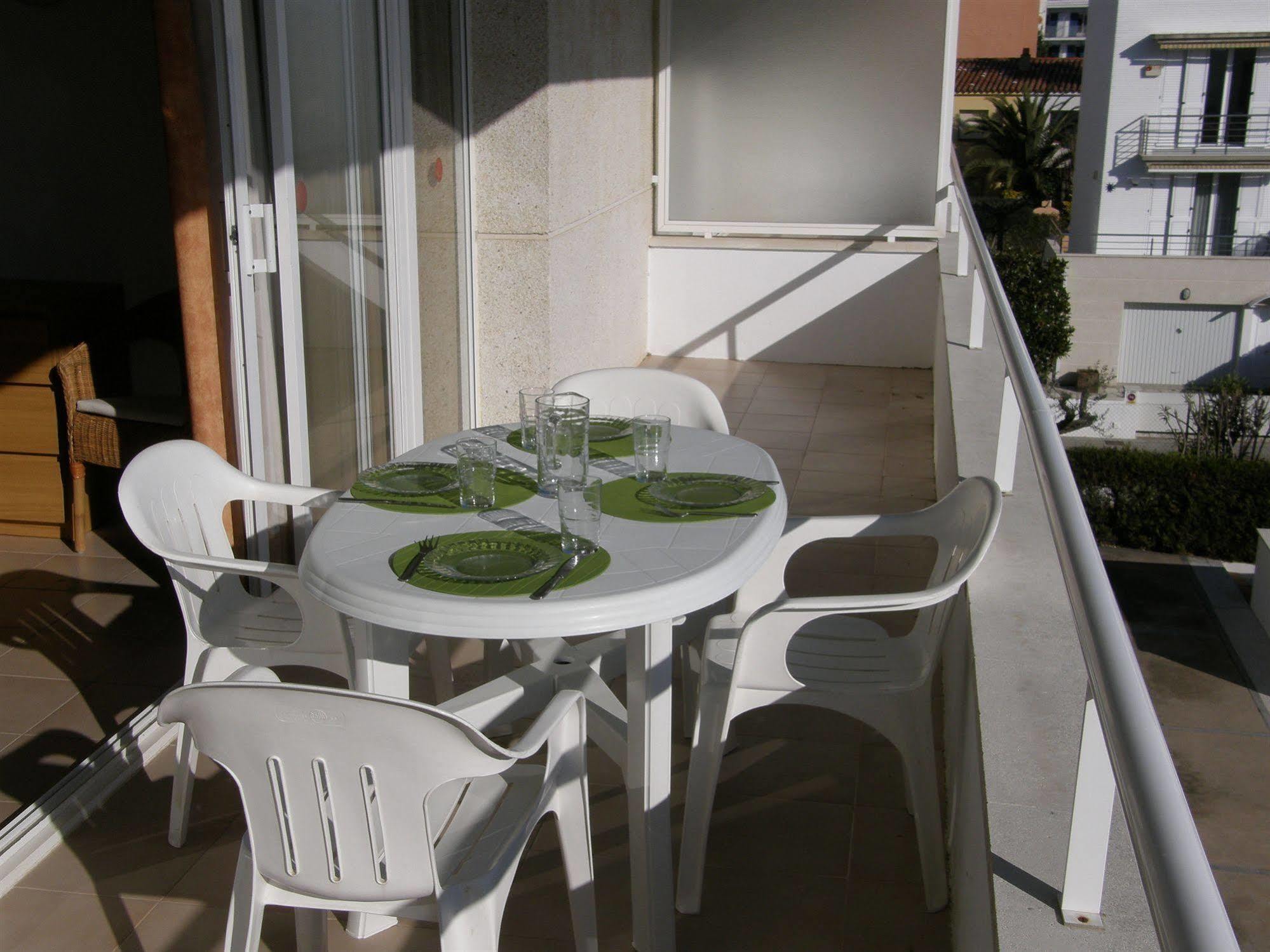 Apartamentos Miami Л'Эстартит Экстерьер фото