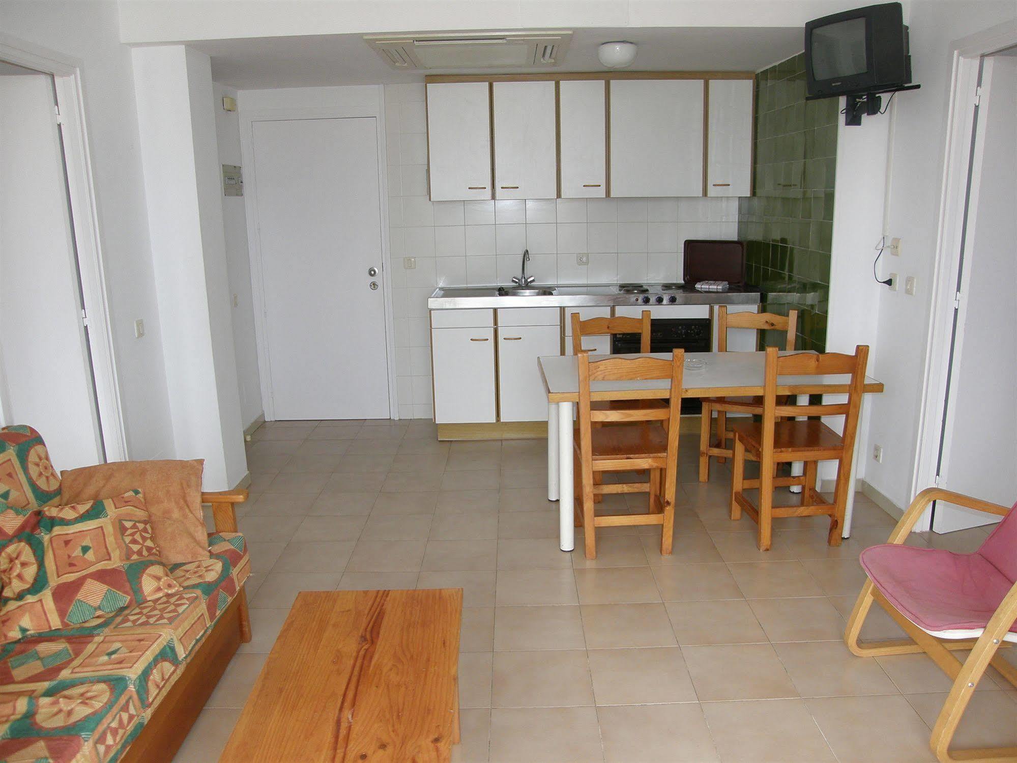 Apartamentos Miami Л'Эстартит Экстерьер фото